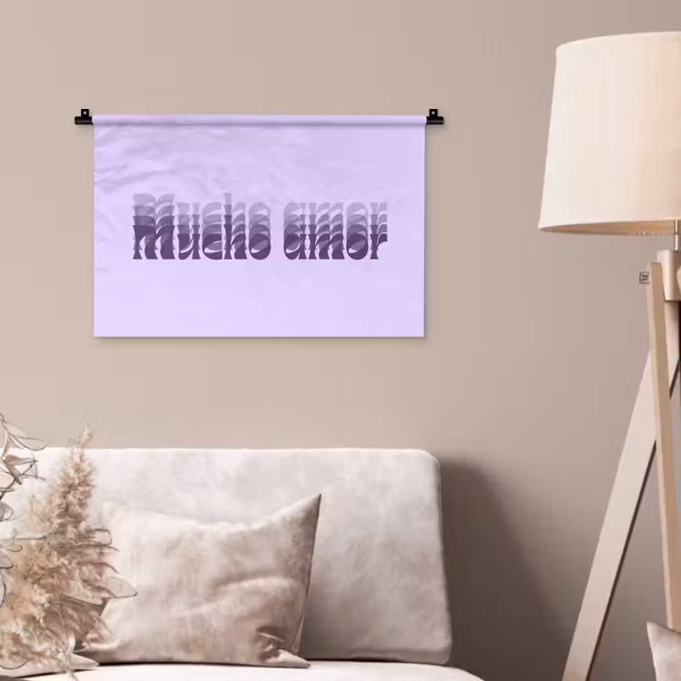 Mucho amor - Paars - Gelaagde letters Wandkleed katoen klein -sfeer4