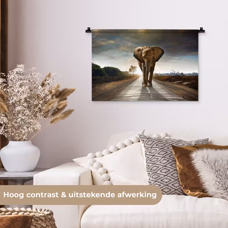 Olifant - Weg - Dieren - Zonsondergang - Landschap Wandkleed katoen klein -sfeer1