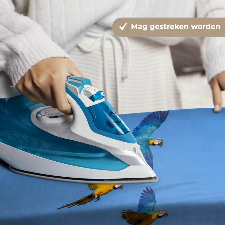 Papagaai - Vliegen - Blauw - Geel Wandkleed katoen klein -sfeer9
