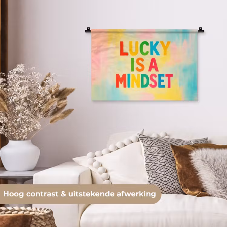 Quote - Lucky - Regenboogkleuren Wandkleed katoen klein -sfeer1