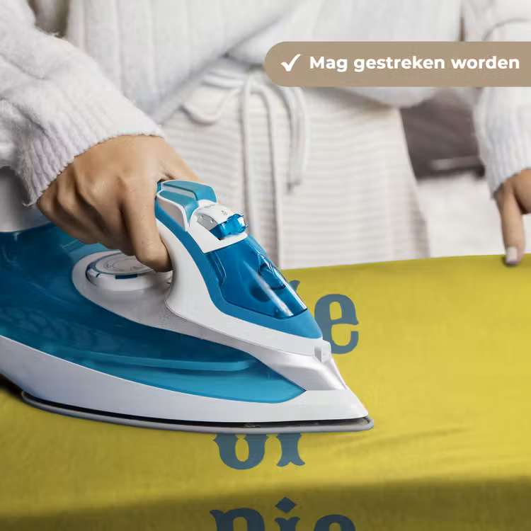 Ride or die - Geel - Blauw Wandkleed katoen klein -sfeer9