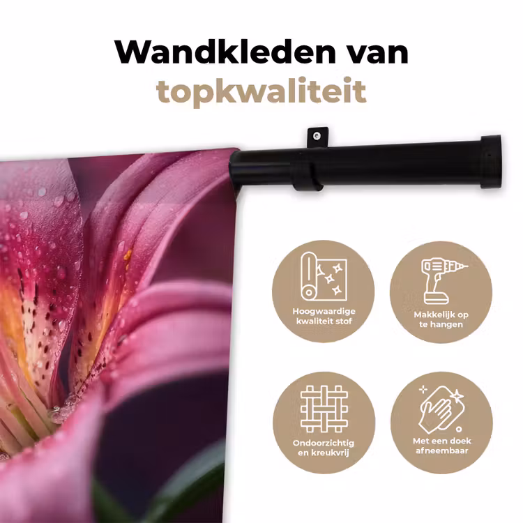 Roze - lelie - Dauwdruppels Wandkleed katoen klein -sfeer2