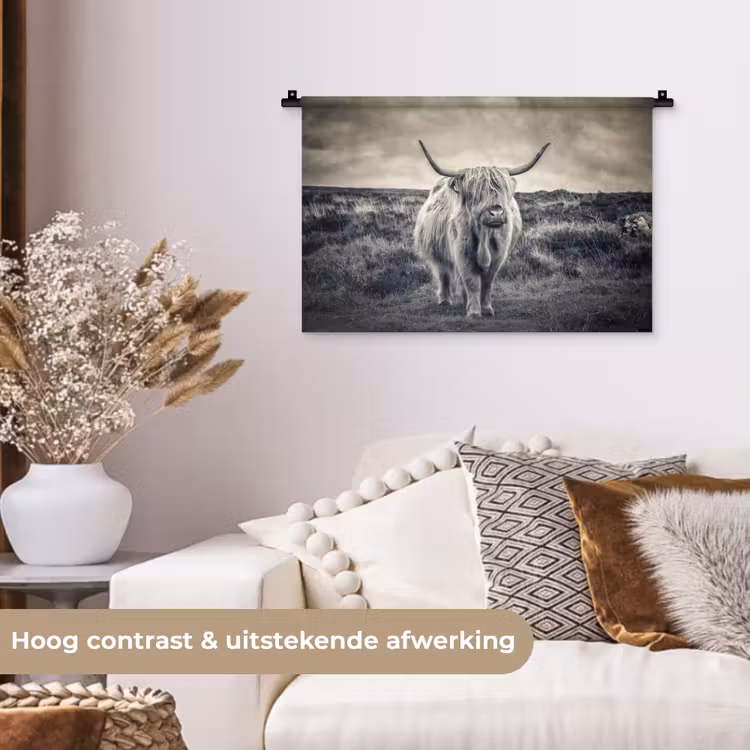 Schotse hooglander - Dieren - Wolken - Koe - Natuur Wandkleed katoen klein -sfeer1