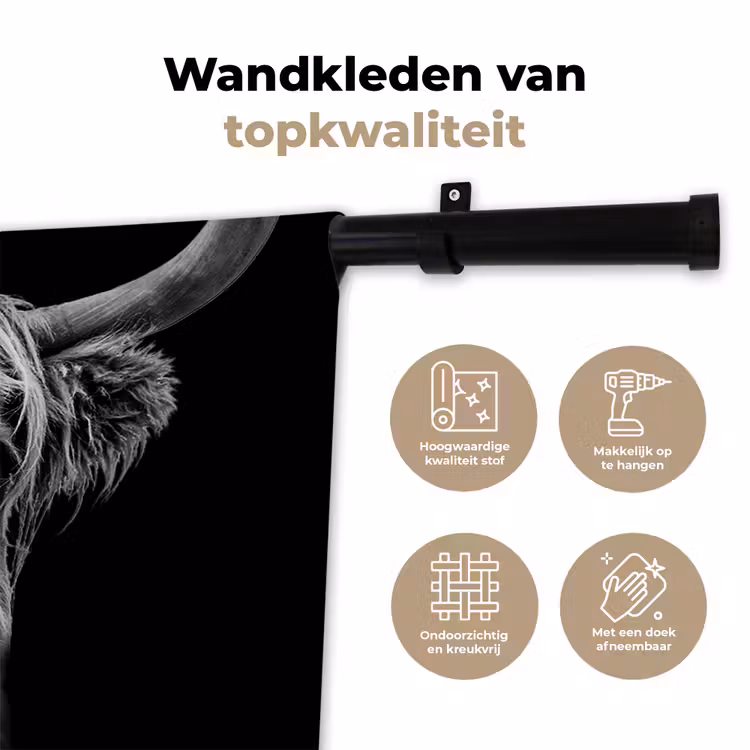 Schotse Hooglander - Horens - Zwart - Wit - Koe - Wild - Dieren Wandkleed katoen klein -sfeer2