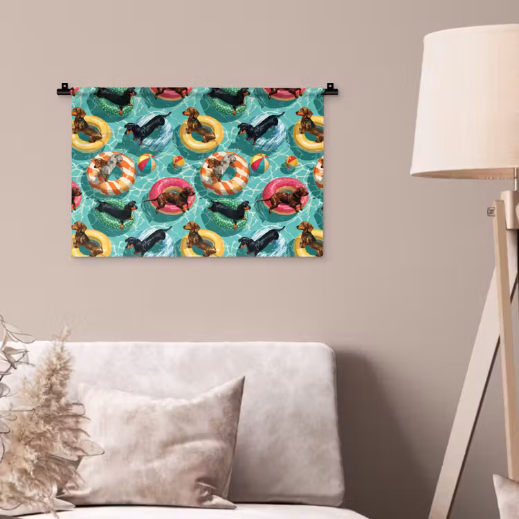 Teckels - Zwembad - Kleurrijk Wandkleed katoen klein 269 -sfeer4