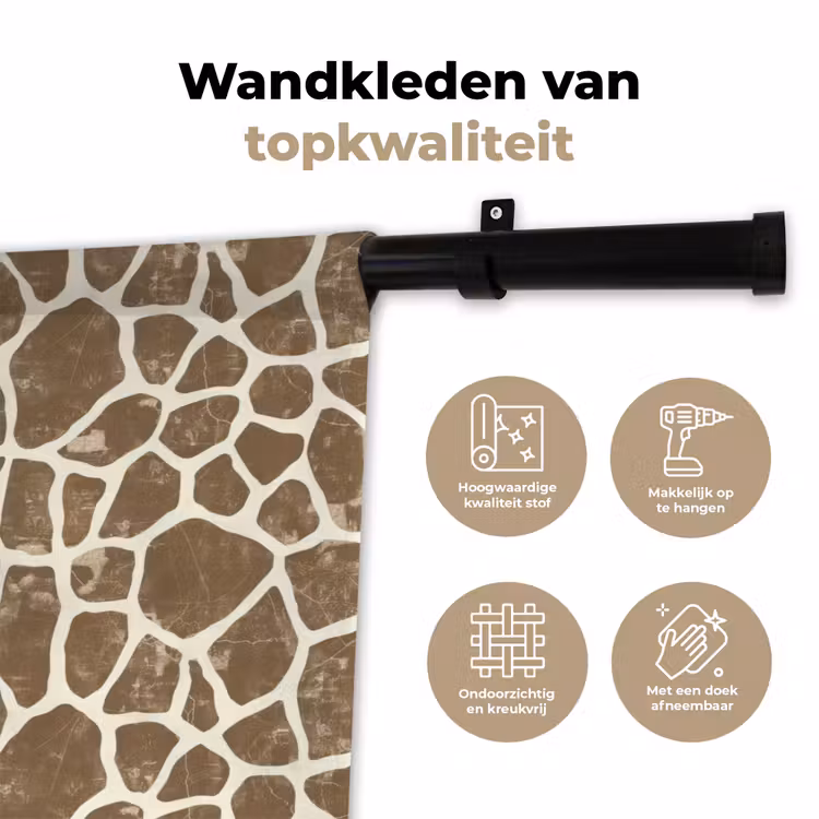 Tekst - Be cool or leave - Roze - Giraffenprint Wandkleed katoen klein -sfeer2