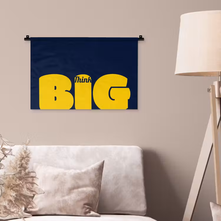 Think big - Blauw - Geel Wandkleed katoen klein -sfeer4