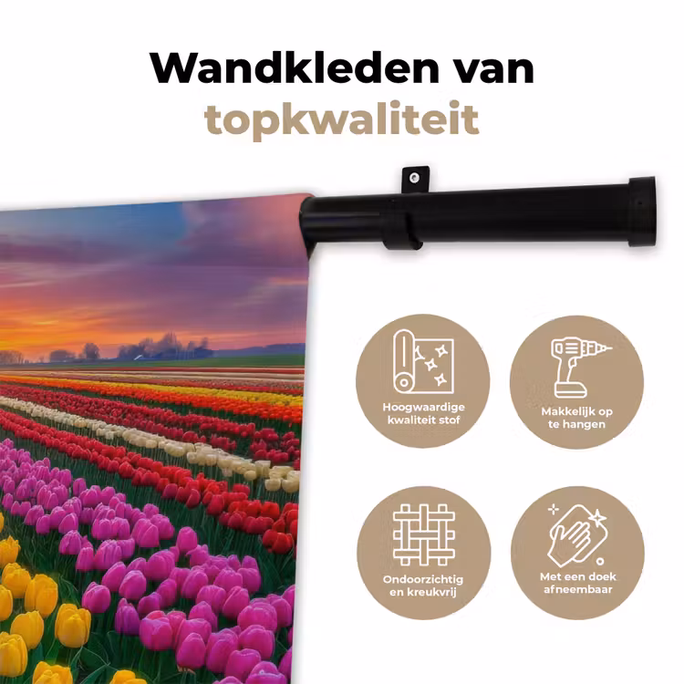 Tulpenveld - Zonsondergang - Kleurrijk Wandkleed katoen klein -sfeer2