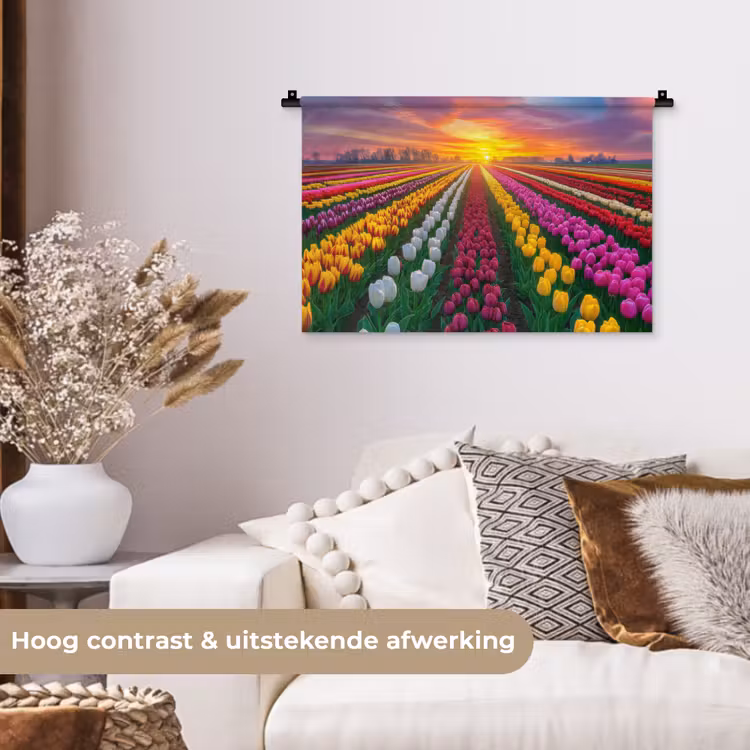 Tulpenveld - Zonsondergang - Kleurrijk Wandkleed katoen klein -sfeer1