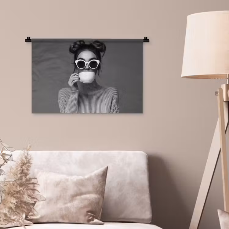 Vrouw - Koffie - Zwart - Wit Wandkleed katoen klein -sfeer4