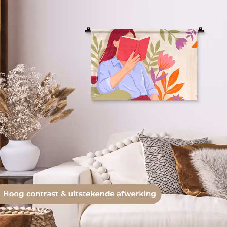 Vrouw - Lezen - Thuis - Modern - Bloemen Wandkleed katoen klein -sfeer1