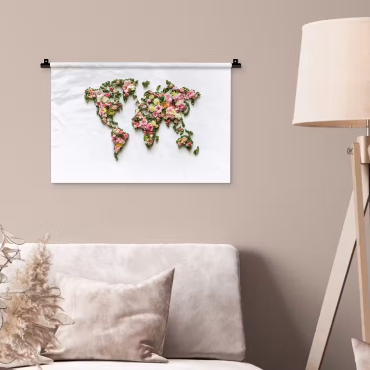 Wereldkaart - Kleurrijk - Bloemen - Lente Wandkleed katoen klein -sfeer4