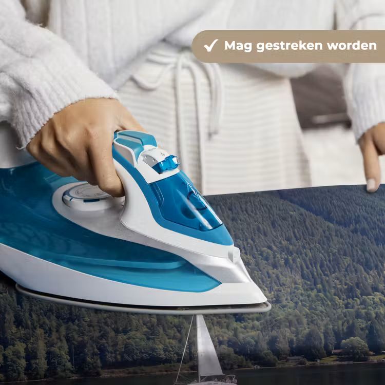 Zeilboot - Water - Bergen - Natuur - Groen Wandkleed katoen klein -sfeer9