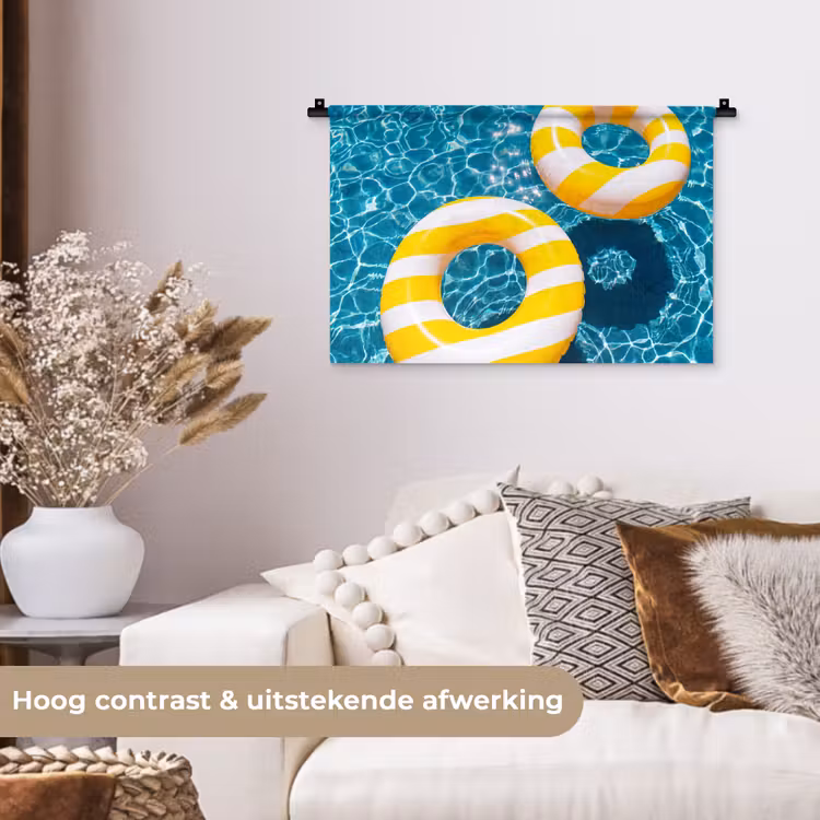 Zwembad - Zwembanden - Zomer - Geel - Blauw Wandkleed katoen klein -sfeer1