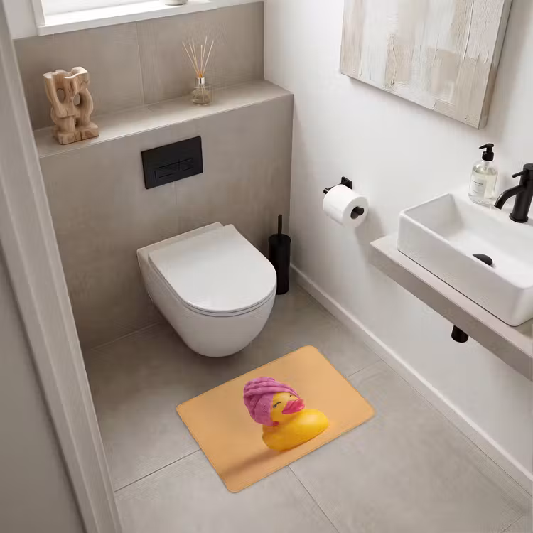 Badeend - Handdoek - Kleurrijk WCmat klein -sfeer1