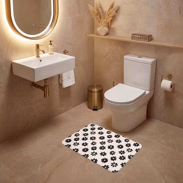 Grafisch - Madeliefjes - Zwart - Beige WCmat klein 1009 -sfeer3