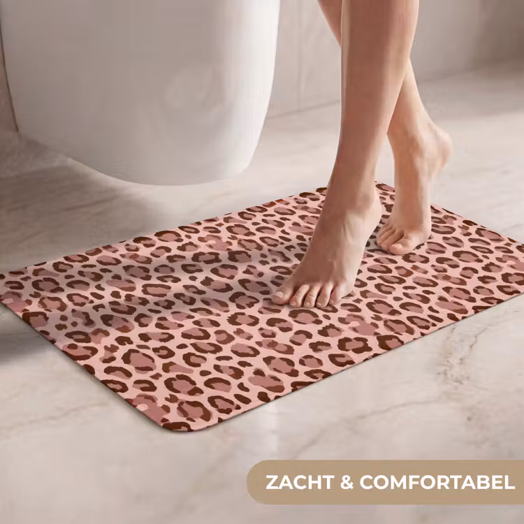 Luipaard - Patroon - Roze WCmat klein 1009 -USP_ZachtNL