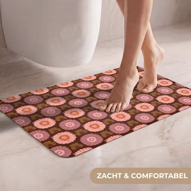 Retro - Madelief - Roze WCmat klein 1009 -USP_ZachtNL