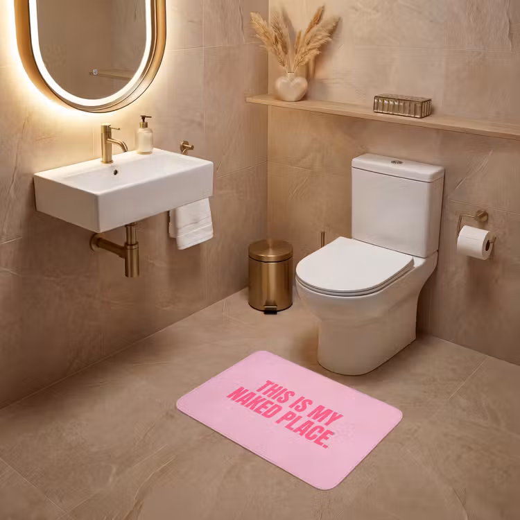 Tekst - Modern - Roze WCmat klein -sfeer3