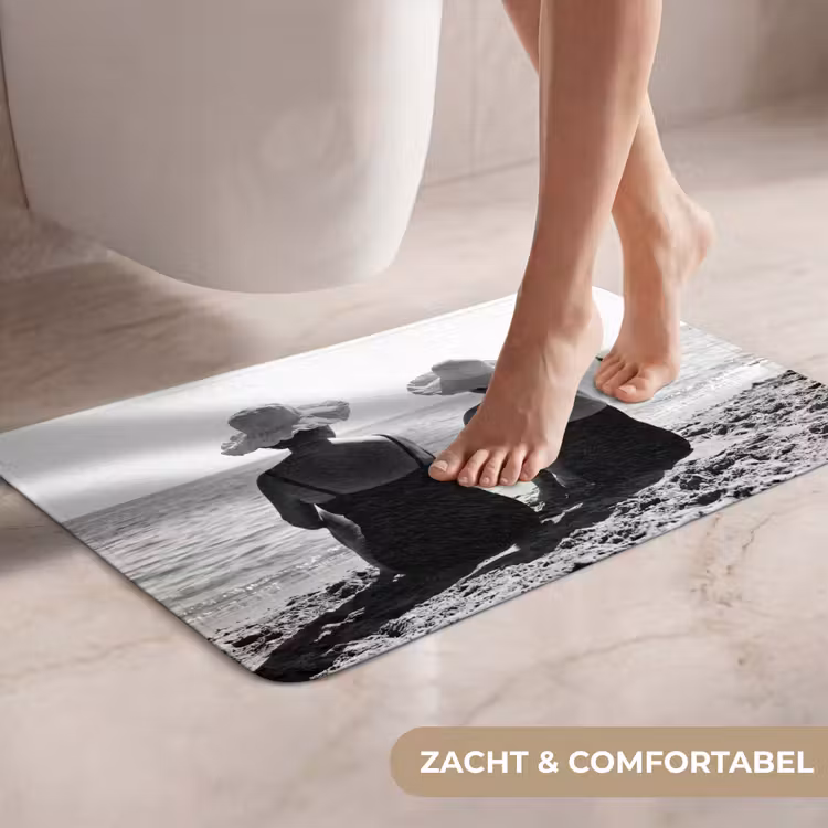 Vrouwen - Zonnehoed - Strand - Zwart - Wit WCmat klein -USP_ZachtNL