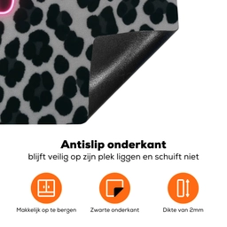 Panterprint - Zwart - Neonletters - Roze Inductie beschermer vinyl 3mm klein -zzzzzzz-td-onderkant
