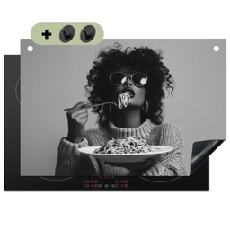 Vrouw - Pasta - Zwart - Wit Inductie beschemer met haakjes klein -3d