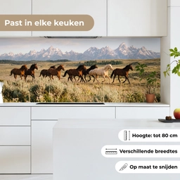 Paarden - Kudde - Bergen - Vrijheid - Wild keuken achterwand 2 middel -sfeer4_NL
