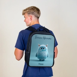 Blauw pluizig monster met hoorns Rugzak - Zwart middel -sfeer8