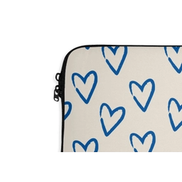 Hartjes patroon - Blauw - Beige - Liefde laptophoes neopreen klein -detail