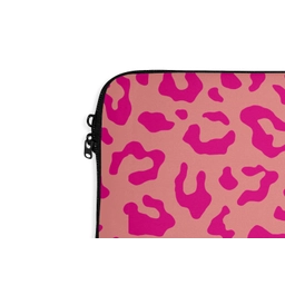 Panterprint - Roze - Dierenprint - Minimalistisch laptophoes neopreen klein -detail