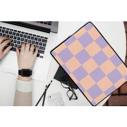 Schaakbord patroon - Paars - Roze - Blokjes laptophoes neopreen klein -bureau