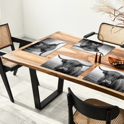 Schotse hooglander - Zwart - Wit - Gras Placemat vinyl groot -zzsfeer4_Kitchenyeah-website