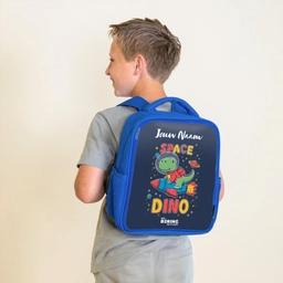 Dinosaurus - Groen - Raket - Sterrenhemel Kinderrugzak - Blauw middel -sfeer2