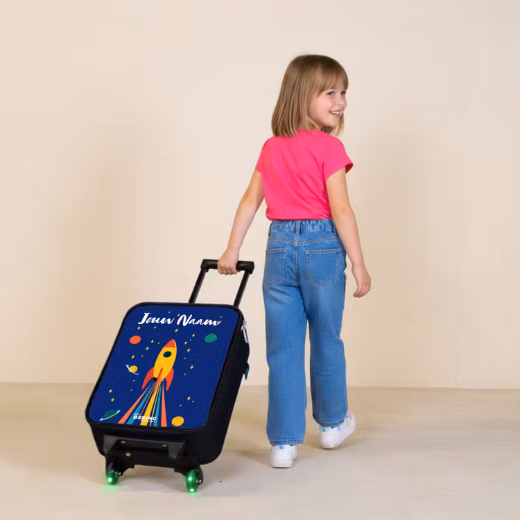Kinderkoffer met naam - Raket - Sterren - Planeet - Ruimte — 2