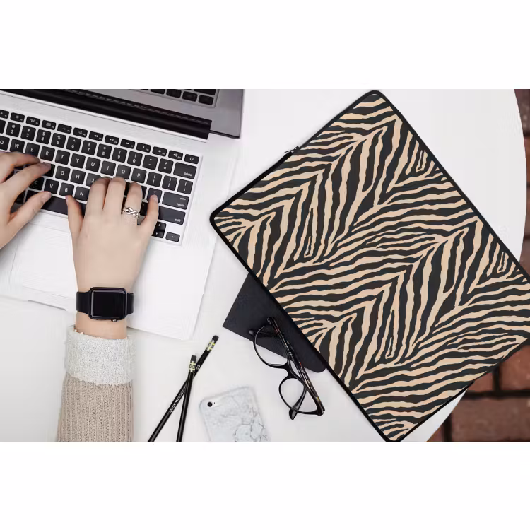 Laptophoes Zebra - Klassiek - Zwart — 3