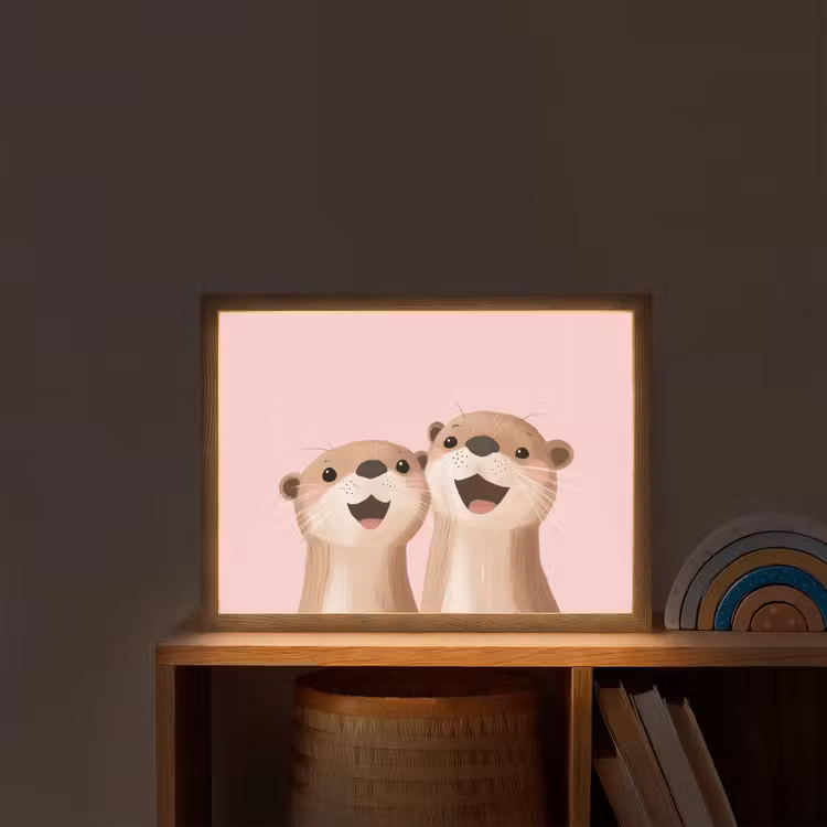 Lightbox - Wandlamp kinderkamer - Otters - Glimlach - Bruin — 2