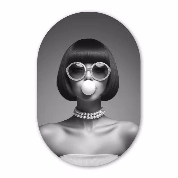 Muurovaal glas - Vrouw - Zwart Wit - Ketting - Zonnebril — 1