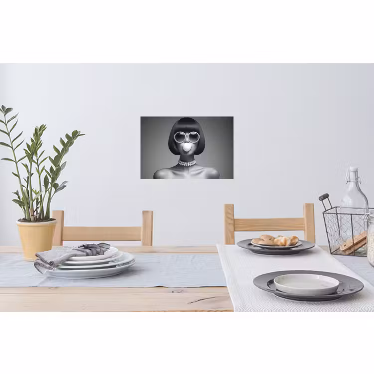 Muursticker - Vrouw - Zwart Wit - Ketting - Zonnebril — 3