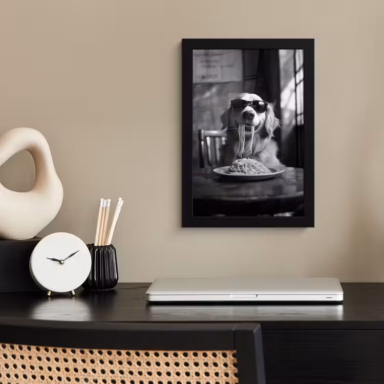 Poster met lijst - Golden Retriever - Hond - Vrolijk - Bord spaghetti - Zwart - wit — 3