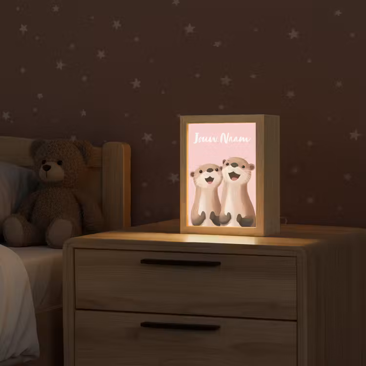 Nachtlampje met naam - Otters - Glimlach - Bruin — 2