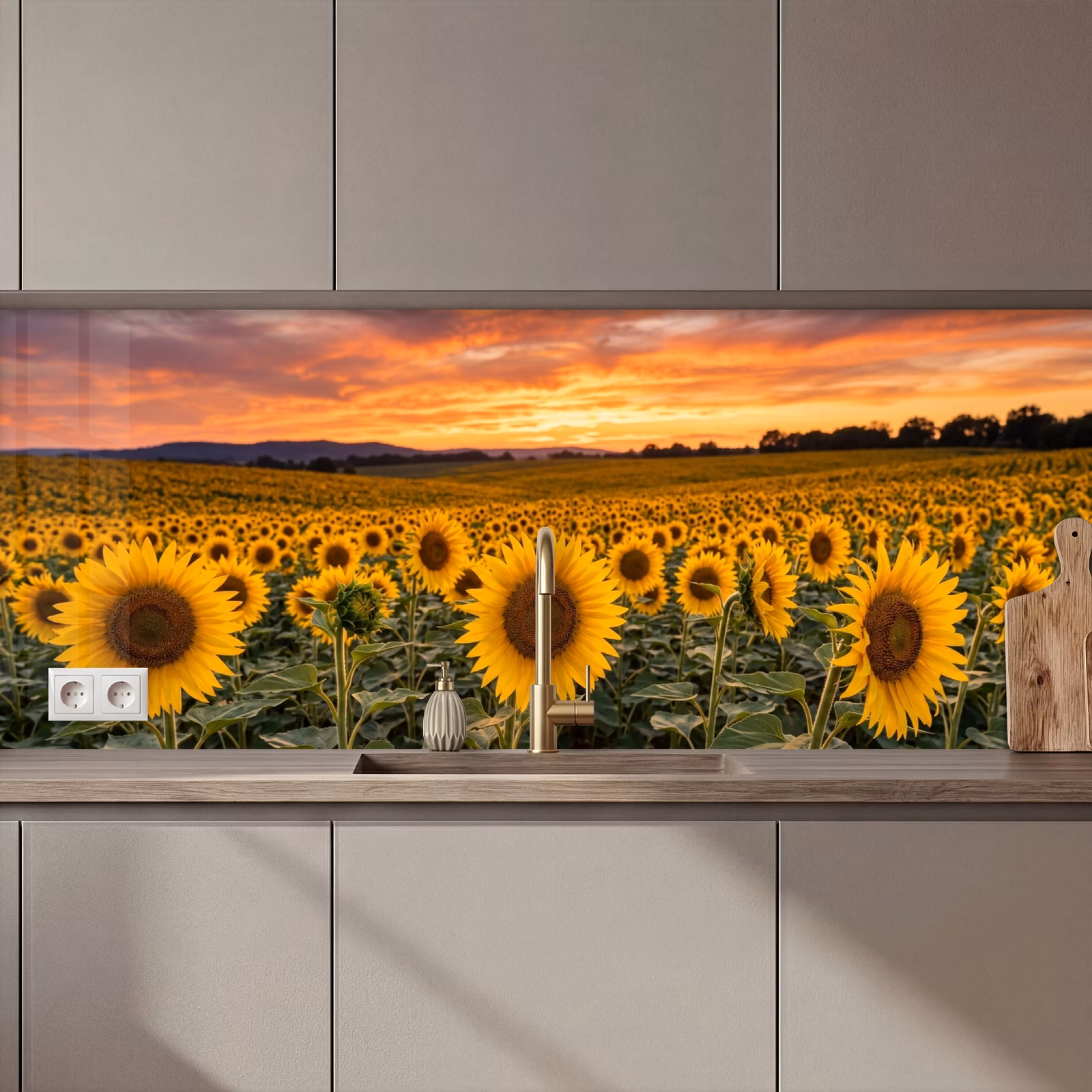 Keuken achterwand - Zonnebloemen - Heuvellandschap - Geel — 1