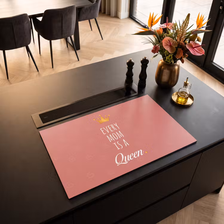Inductiebeschermer - Spreuken - Every mom is a queen - Quotes - Mama — 2