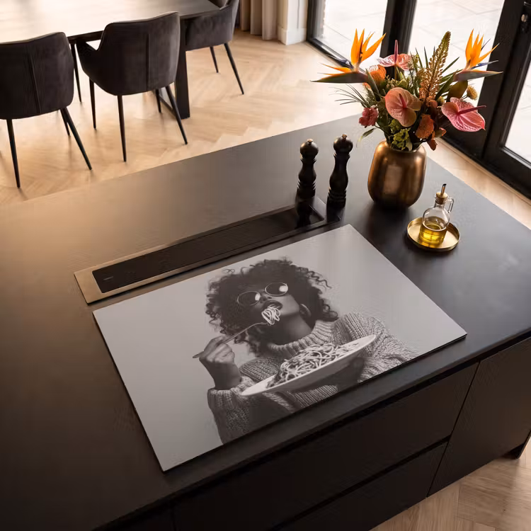 Inductiebeschermer - Vrouw - Pasta - Zwart - Wit — 2