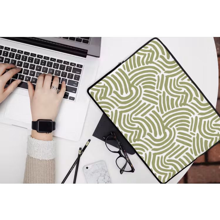Laptophoes Saliegroen - Abstract - Bogen - Handgetekend - Patroon — 3