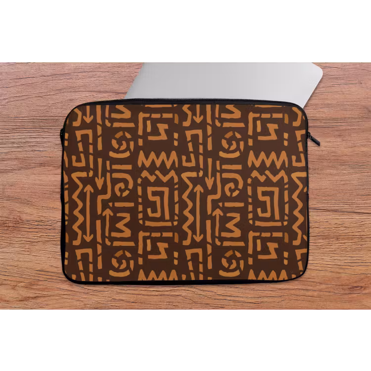 Laptophoes Chocoladebruin - Etnisch - Tribaal - Symbolen — 2