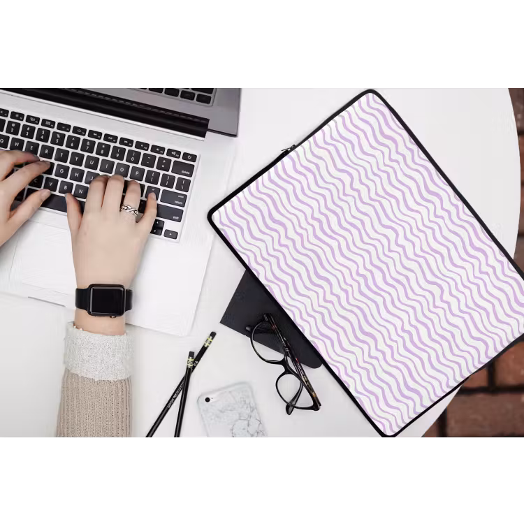 Laptophoes Lila - Geometrisch - Golfjes - Lijnen - Patroon — 3