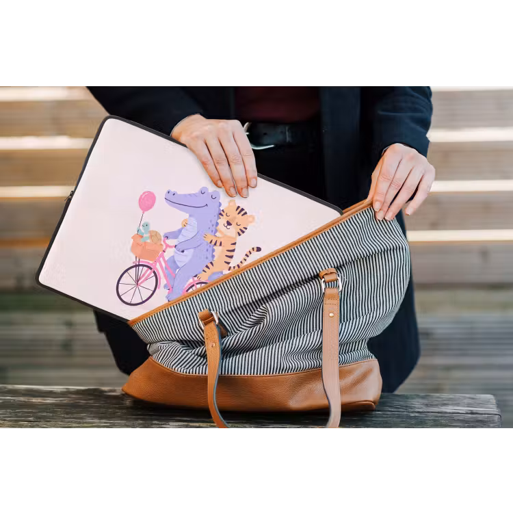 Laptophoes Dieren - Fiets - Vriendschap - Illustratie - Roze — 4
