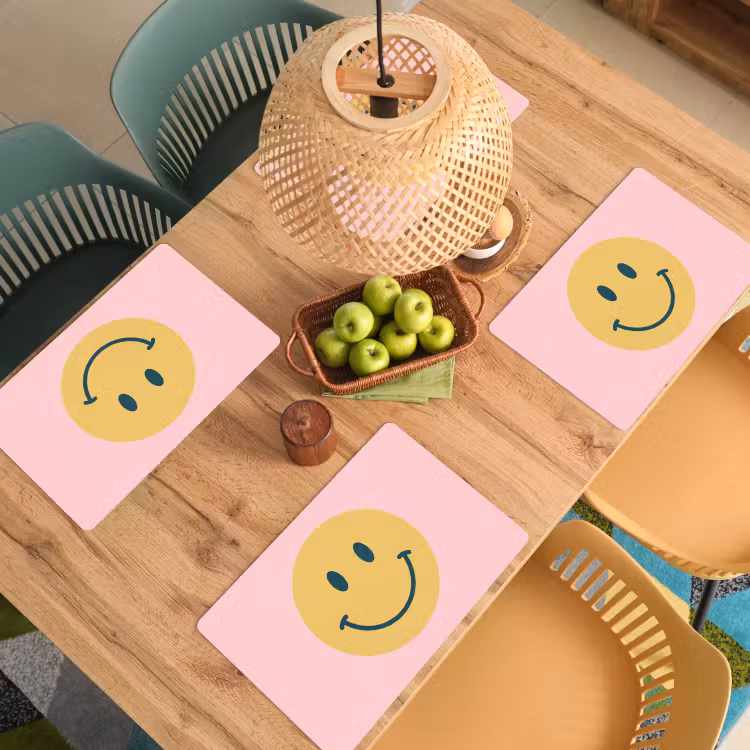 Placemat - 6 stuks - Smiley - Geel - Roze - Symbool - Minimalistisch — 6
