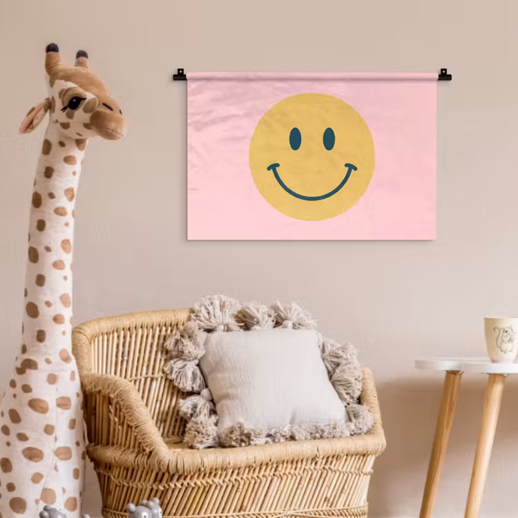 Wandkleed - Smiley - Geel - Roze - Symbool - Minimalistisch — 5