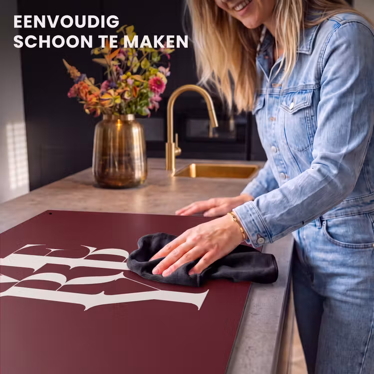 Inductiebeschermer & spatscherm (2in1) - Merry - Tekst - Donker - Rood — 5